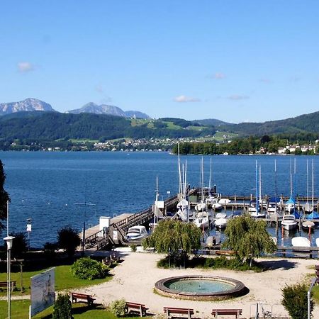 Seehotel Im Weyer グムンデン エクステリア 写真