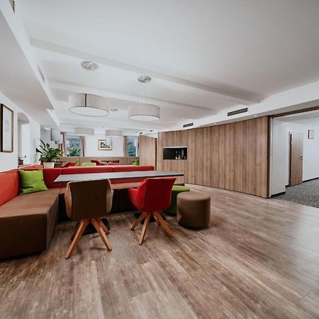 Seehotel Im Weyer グムンデン エクステリア 写真