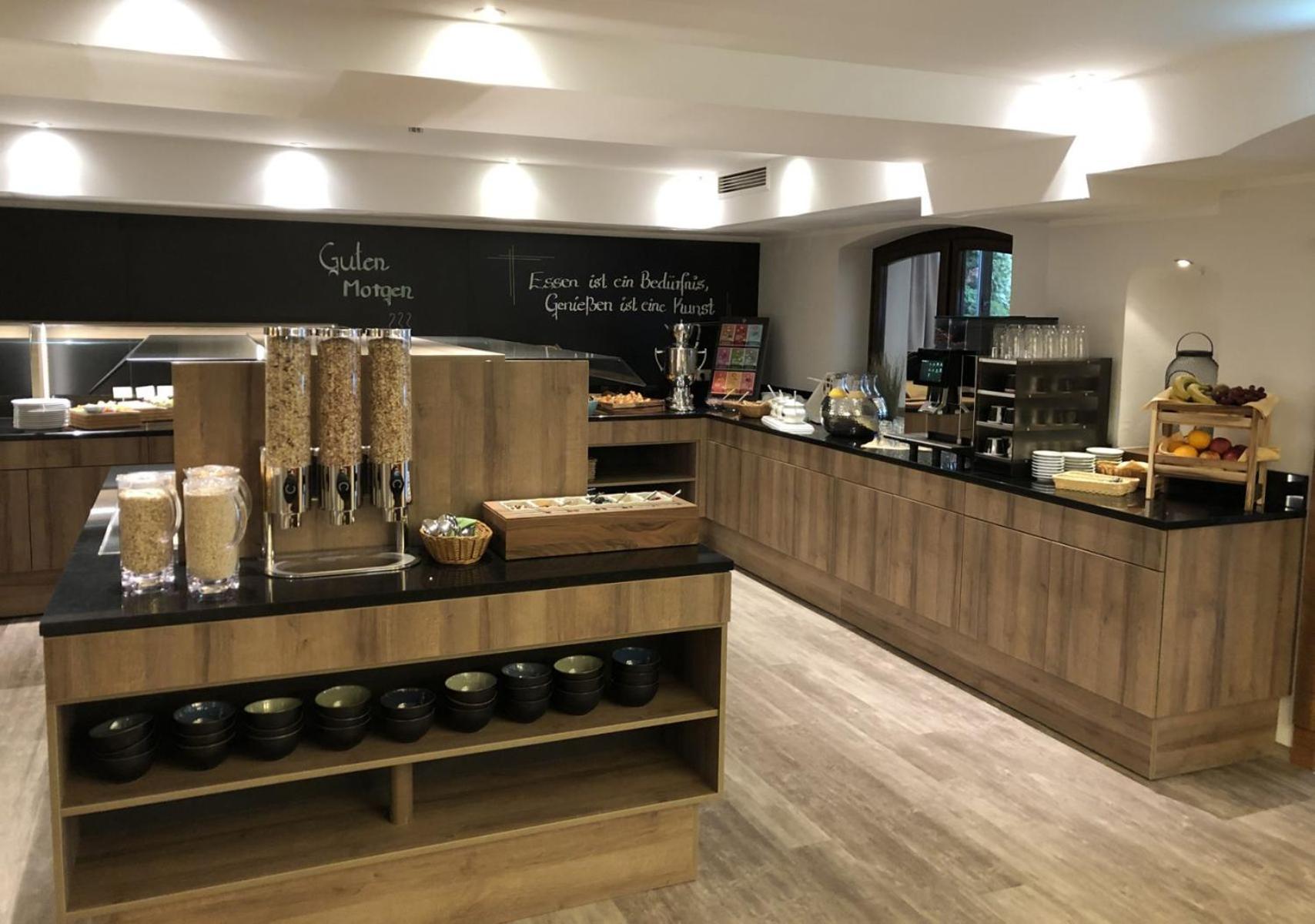 Seehotel Im Weyer グムンデン エクステリア 写真